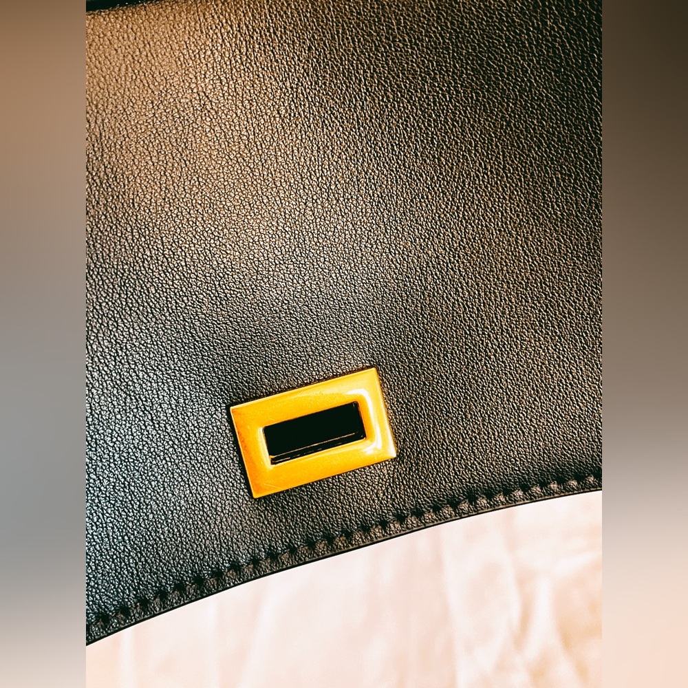 Black Leather Satchel/Top Handle Bag - Picture 10 of 14